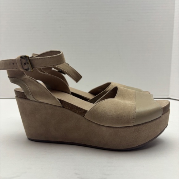 Chocolat Blu Nude Suede Ankle Strap Wedge Sandals Size 7 - Picture 5 of 8